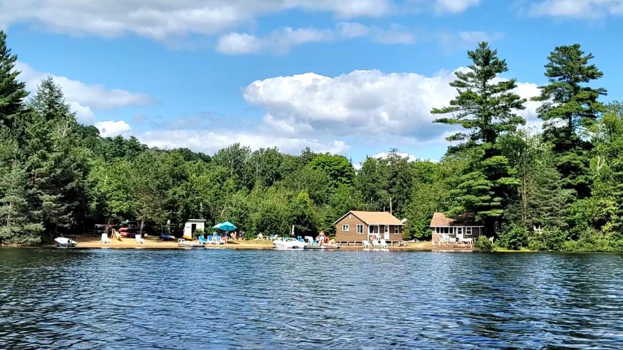 Parkway Cottage Resort And Trading Post Dwight Εξωτερικό φωτογραφία