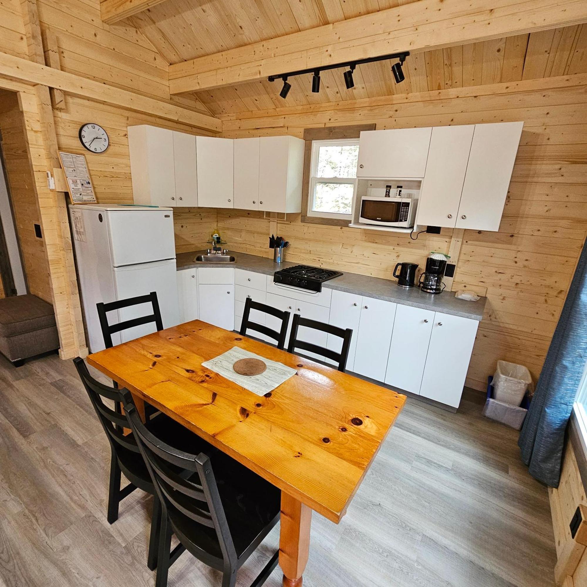 Parkway Cottage Resort And Trading Post Dwight Εξωτερικό φωτογραφία